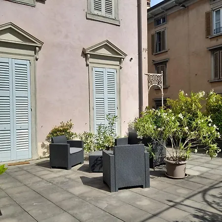 Le 5 Vie Bed & Breakfast Bergamo