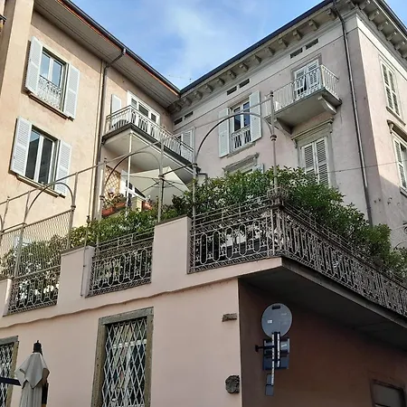 Le 5 Vie Bed & Breakfast